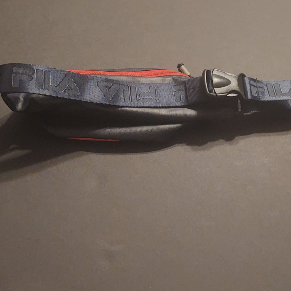 Fanny pack - Picture 2 of 2